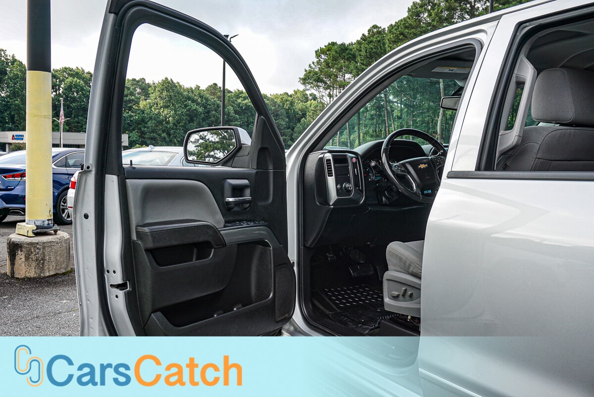 CARSCATCH - Used vehicle - TRUCK CHEVROLET SILVERADO 1500 2017