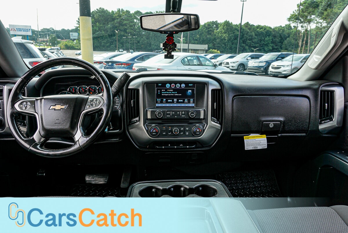 CARSCATCH - Used vehicle - TRUCK CHEVROLET SILVERADO 1500 2017