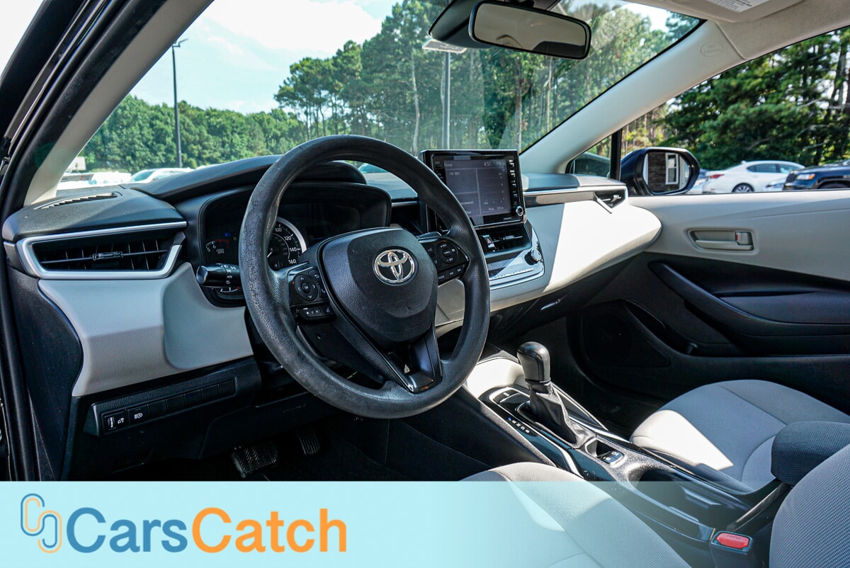 CARSCATCH - Used vehicle - SEDAN TOYOTA COROLLA 2022