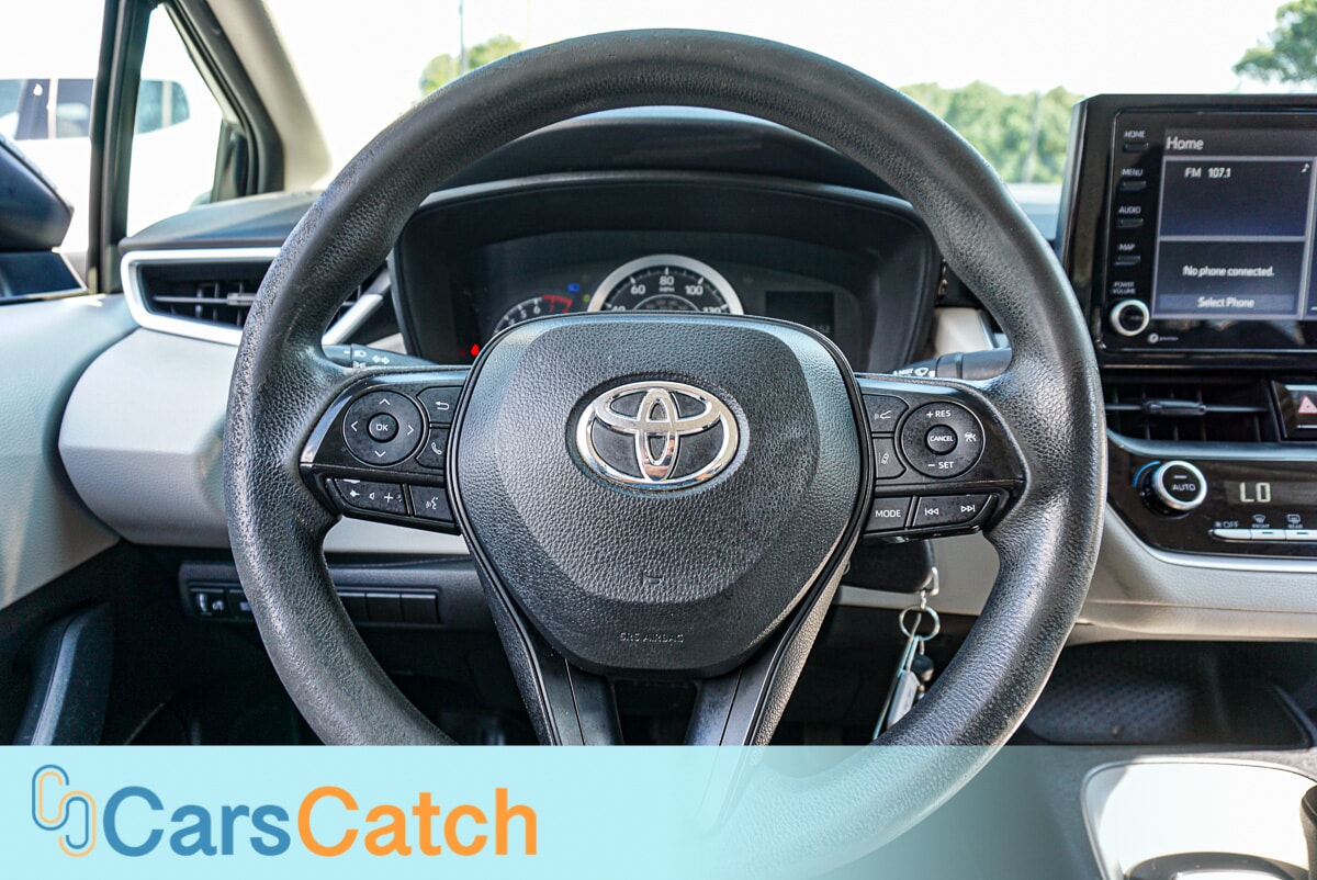 CARSCATCH - Used vehicle - SEDAN TOYOTA COROLLA 2022