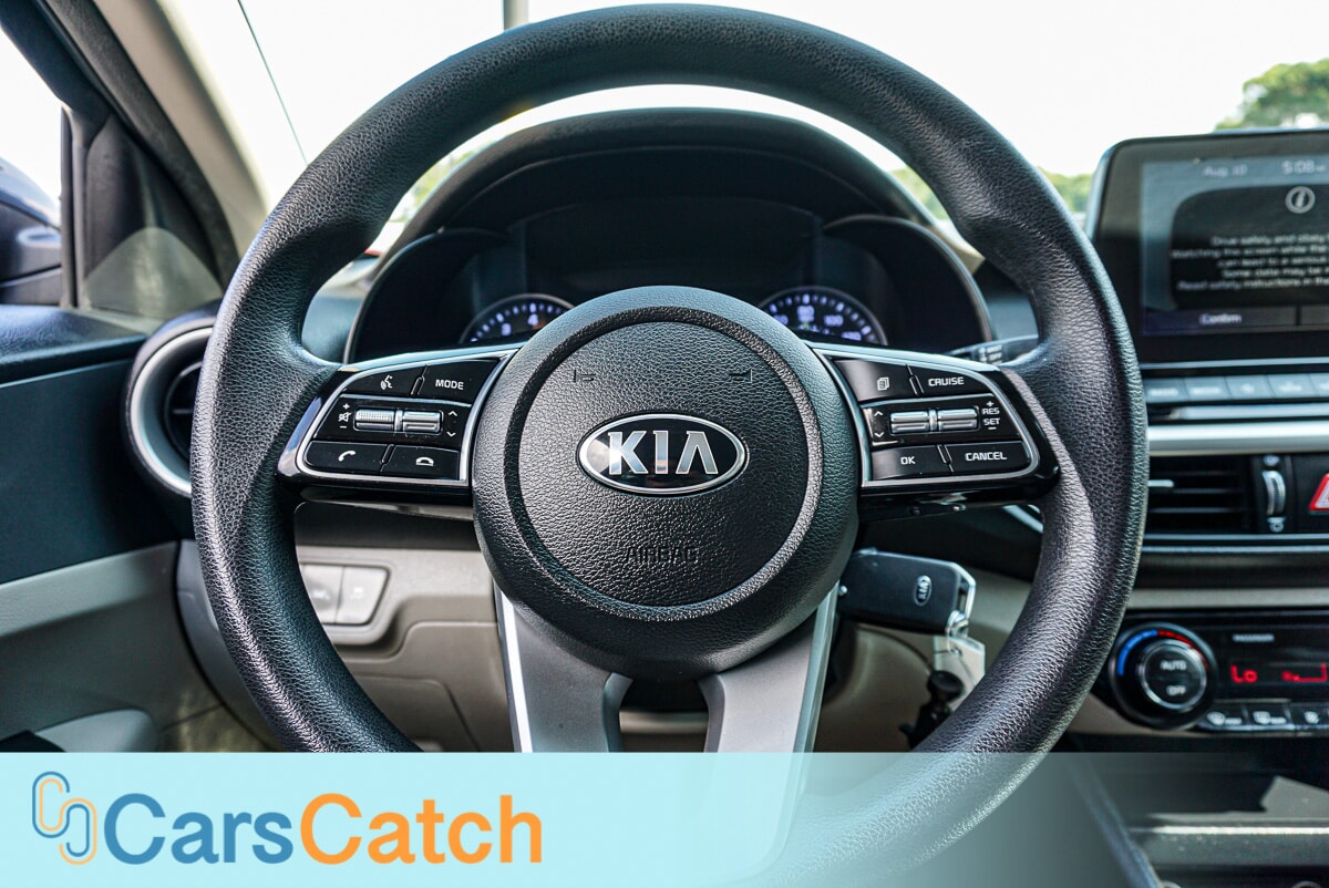 CARSCATCH - Used vehicle - SEDAN KIA FORTE 2019