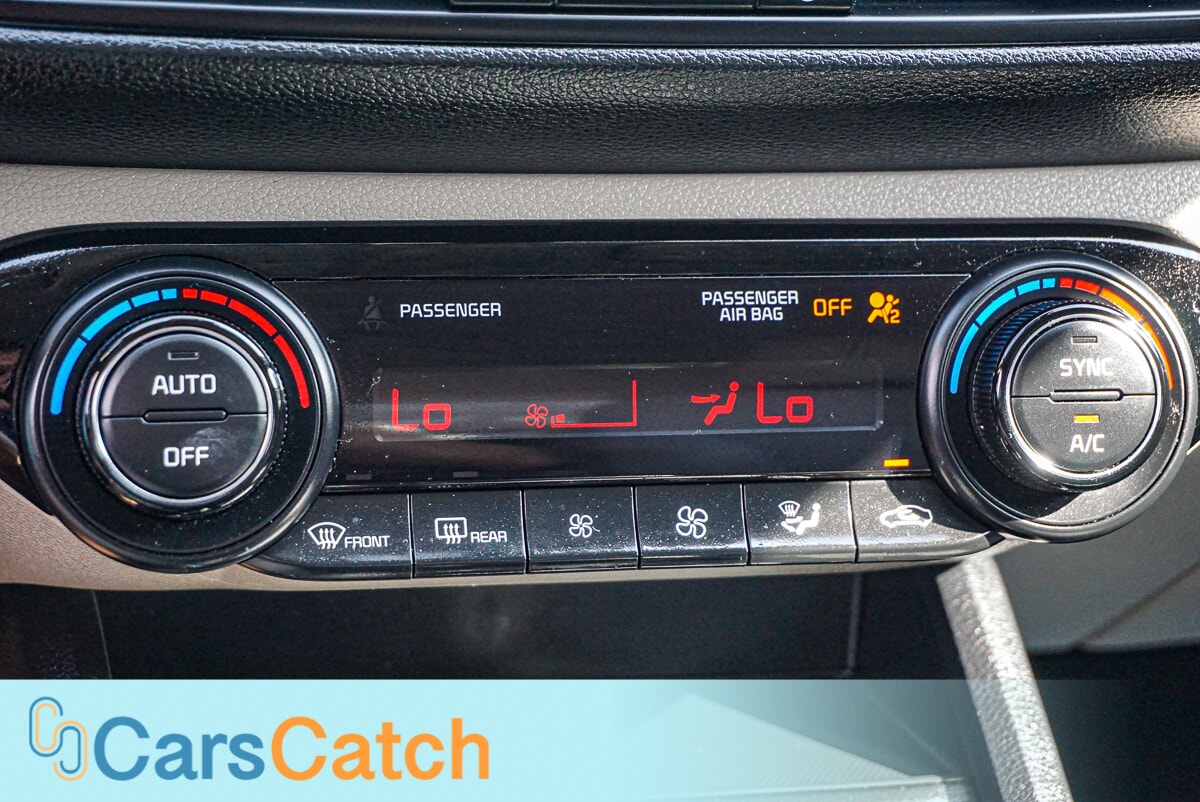 CARSCATCH - Used vehicle - SEDAN KIA FORTE 2019