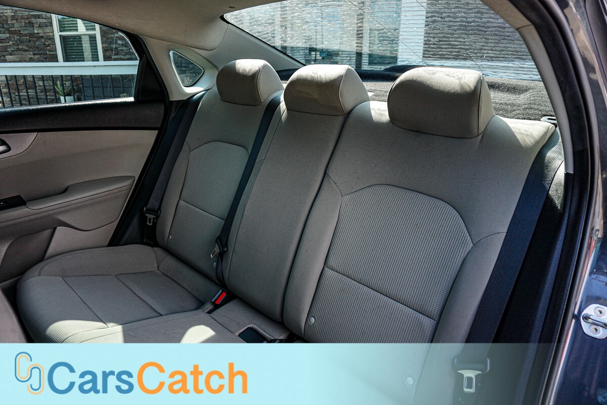 CARSCATCH - Used vehicle - SEDAN KIA FORTE 2019