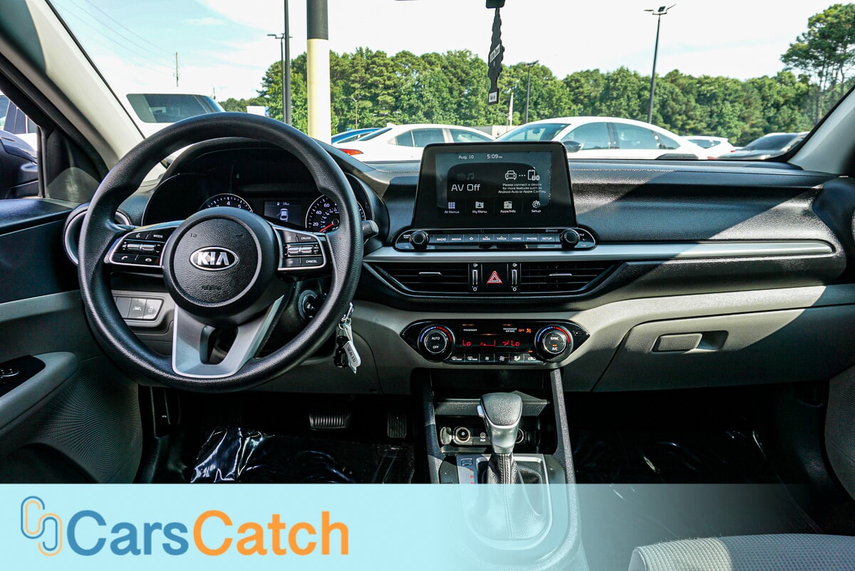 CARSCATCH - Used vehicle - SEDAN KIA FORTE 2019