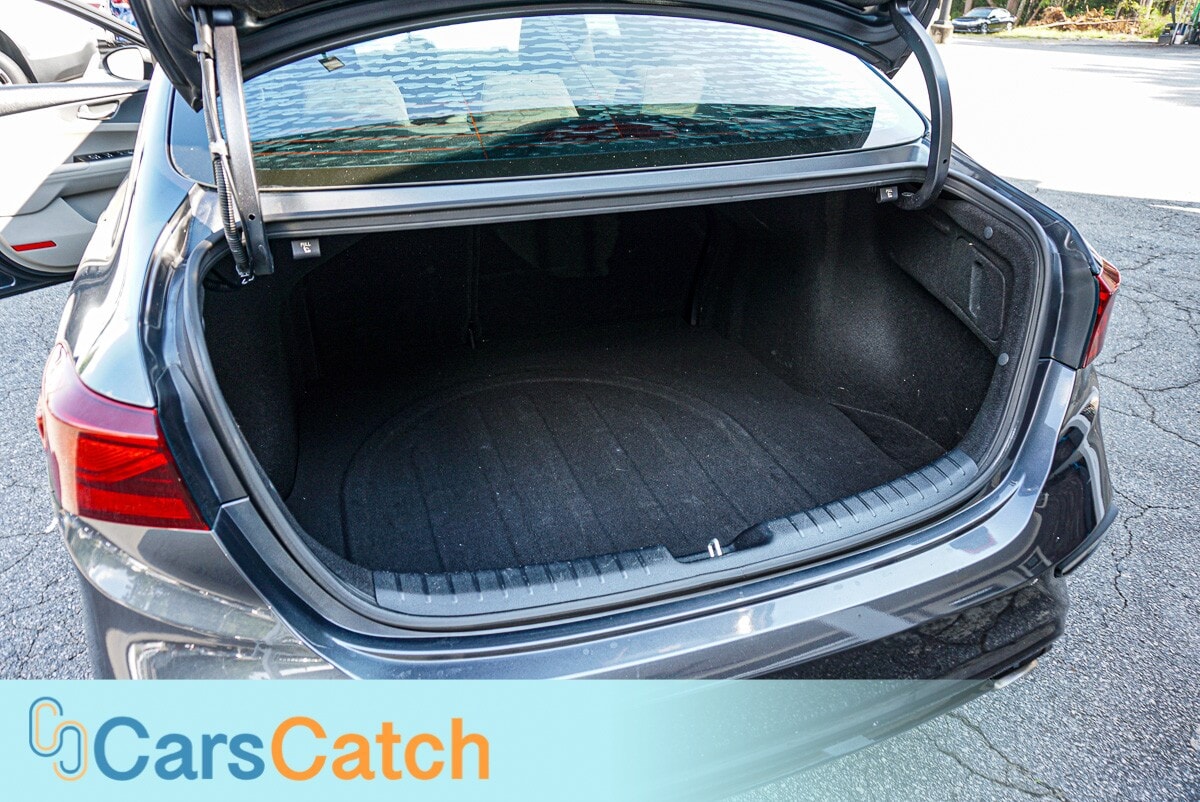 CARSCATCH - Used vehicle - SEDAN KIA FORTE 2019