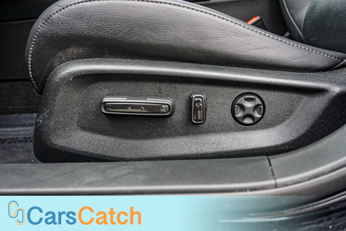 CARSCATCH - Used vehicle - SEDAN HONDA ACCORD 2020