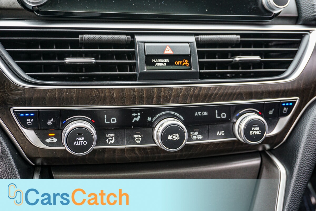 CARSCATCH - Used vehicle - SEDAN HONDA ACCORD 2020