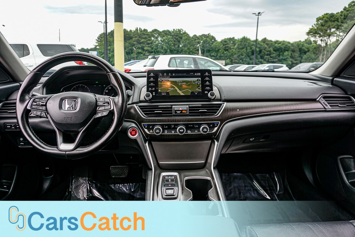 CARSCATCH - Used vehicle - SEDAN HONDA ACCORD 2020