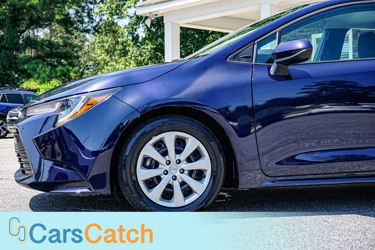 CARSCATCH - Used vehicle - SEDAN TOYOTA COROLLA 2025