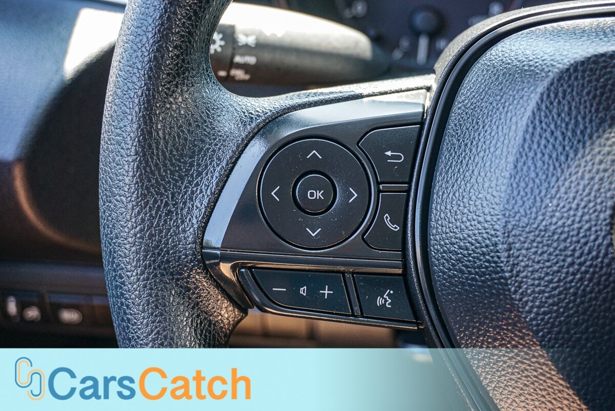 CARSCATCH - Used vehicle - SEDAN TOYOTA COROLLA 2025