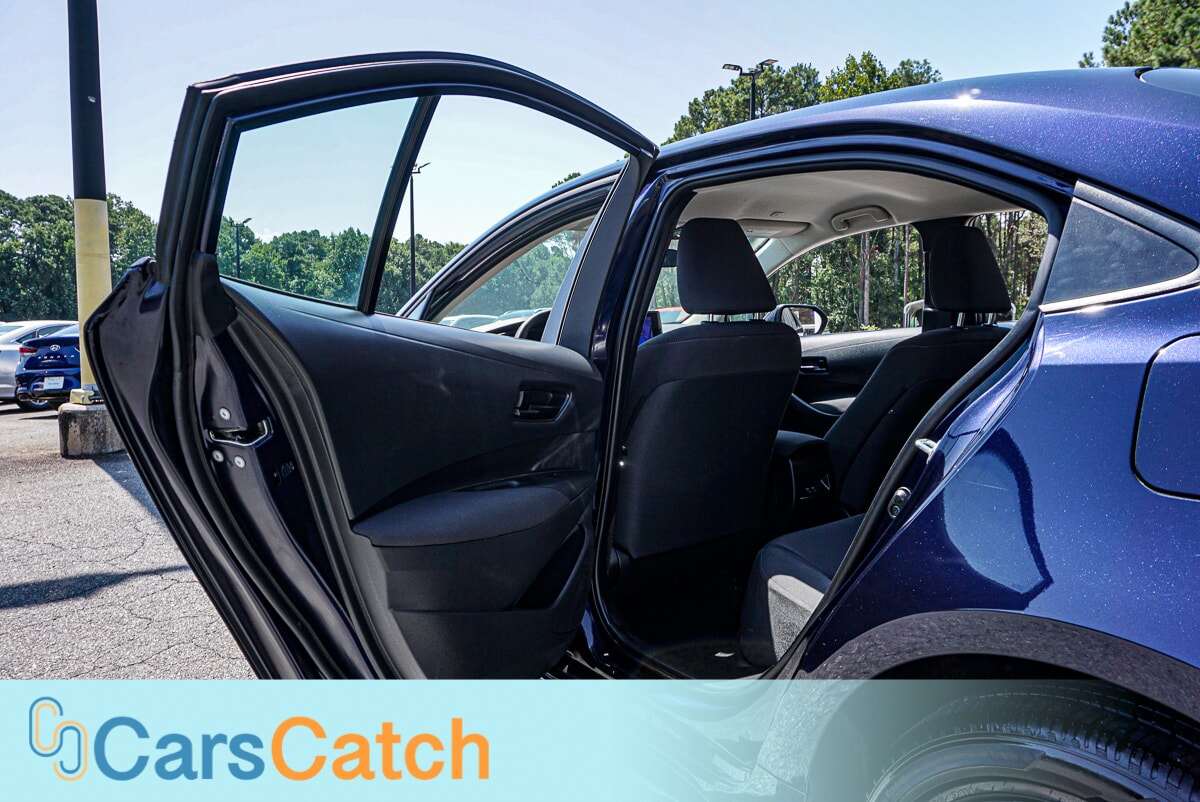 CARSCATCH - Used vehicle - SEDAN TOYOTA COROLLA 2025