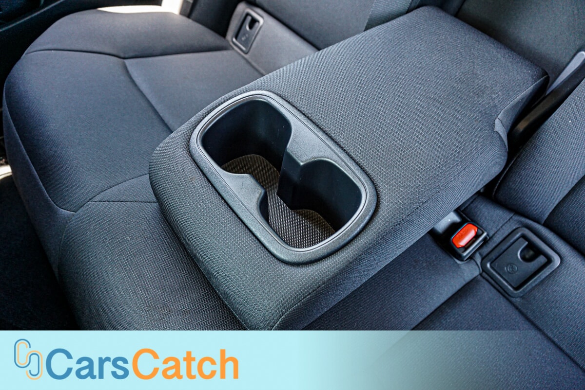 CARSCATCH - Used vehicle - SEDAN TOYOTA COROLLA 2025