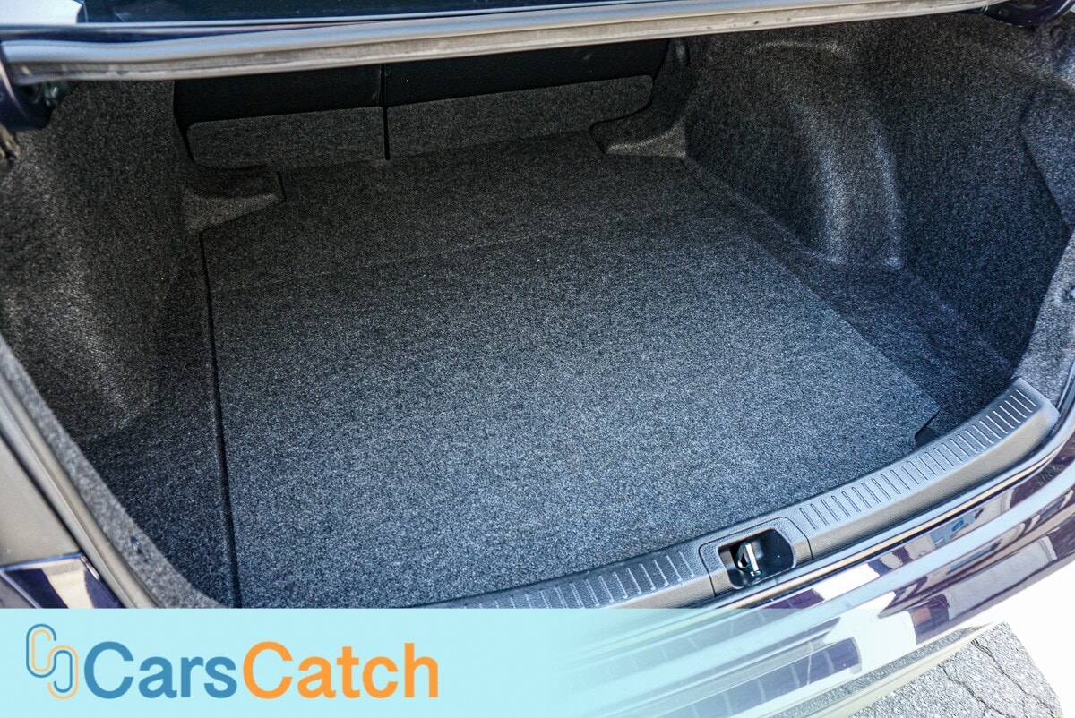 CARSCATCH - Used vehicle - SEDAN TOYOTA COROLLA 2025