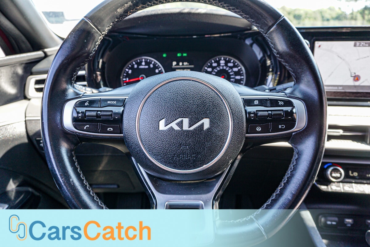 CARSCATCH - Used vehicle - SEDAN KIA K5 2022