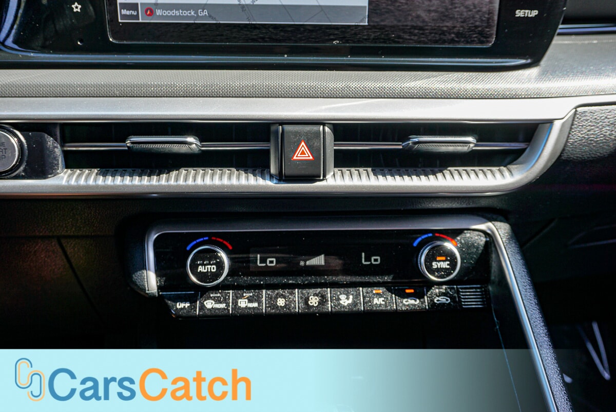 CARSCATCH - Used vehicle - SEDAN KIA K5 2022