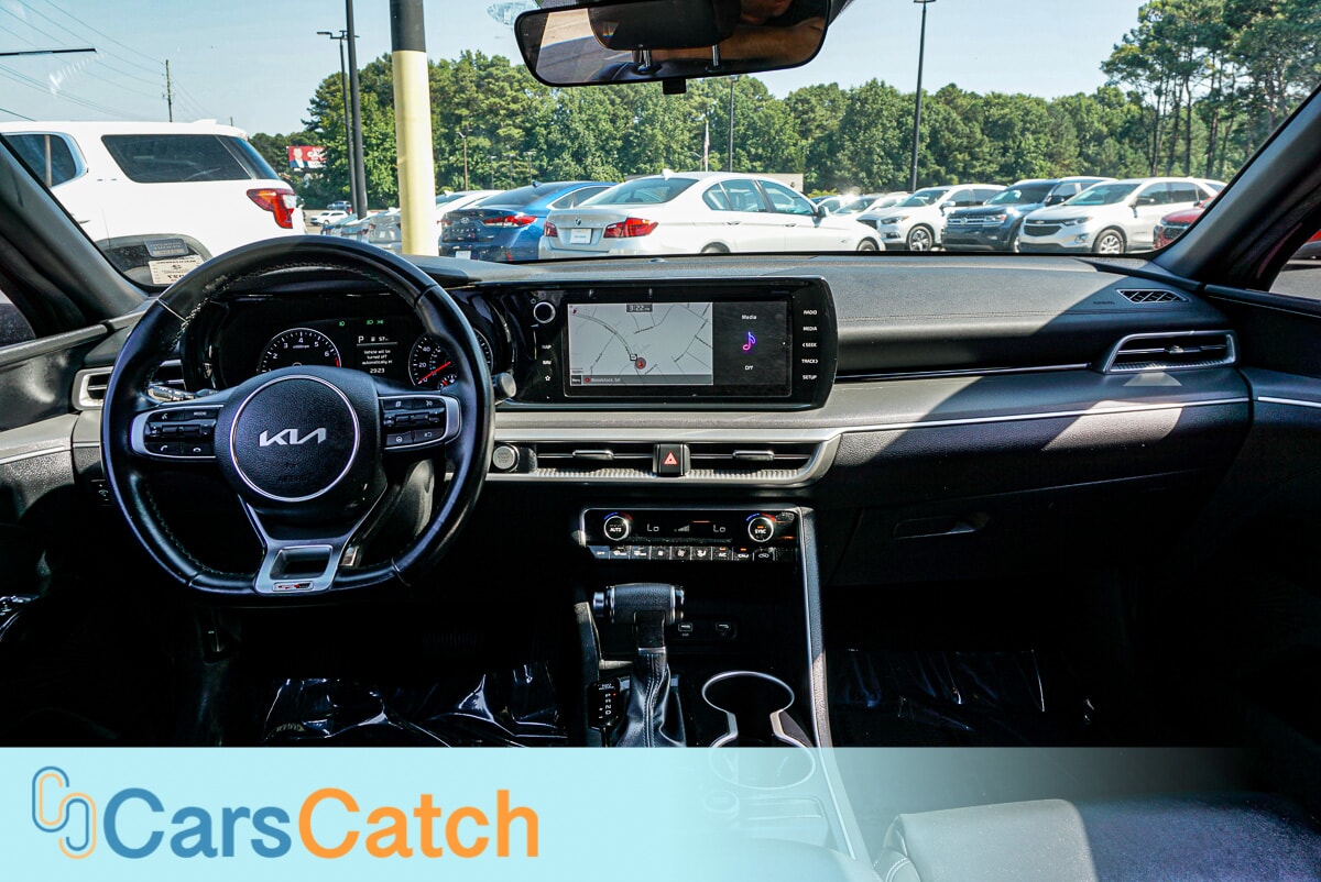 CARSCATCH - Used vehicle - SEDAN KIA K5 2022