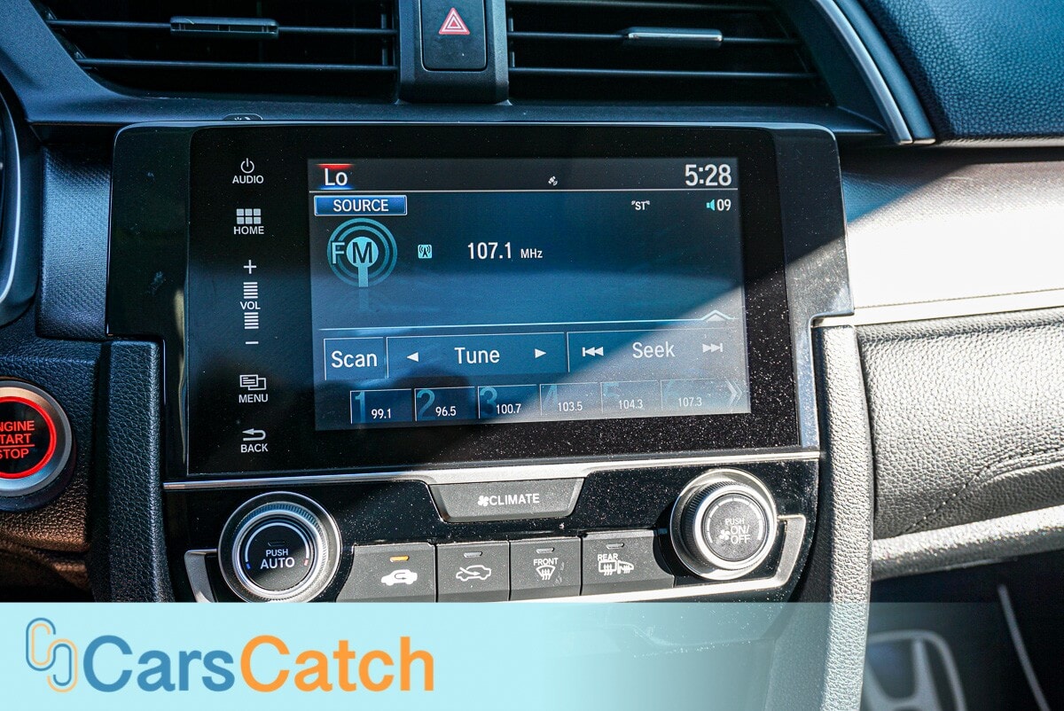 CARSCATCH - Used vehicle - SEDAN HONDA CIVIC 2016