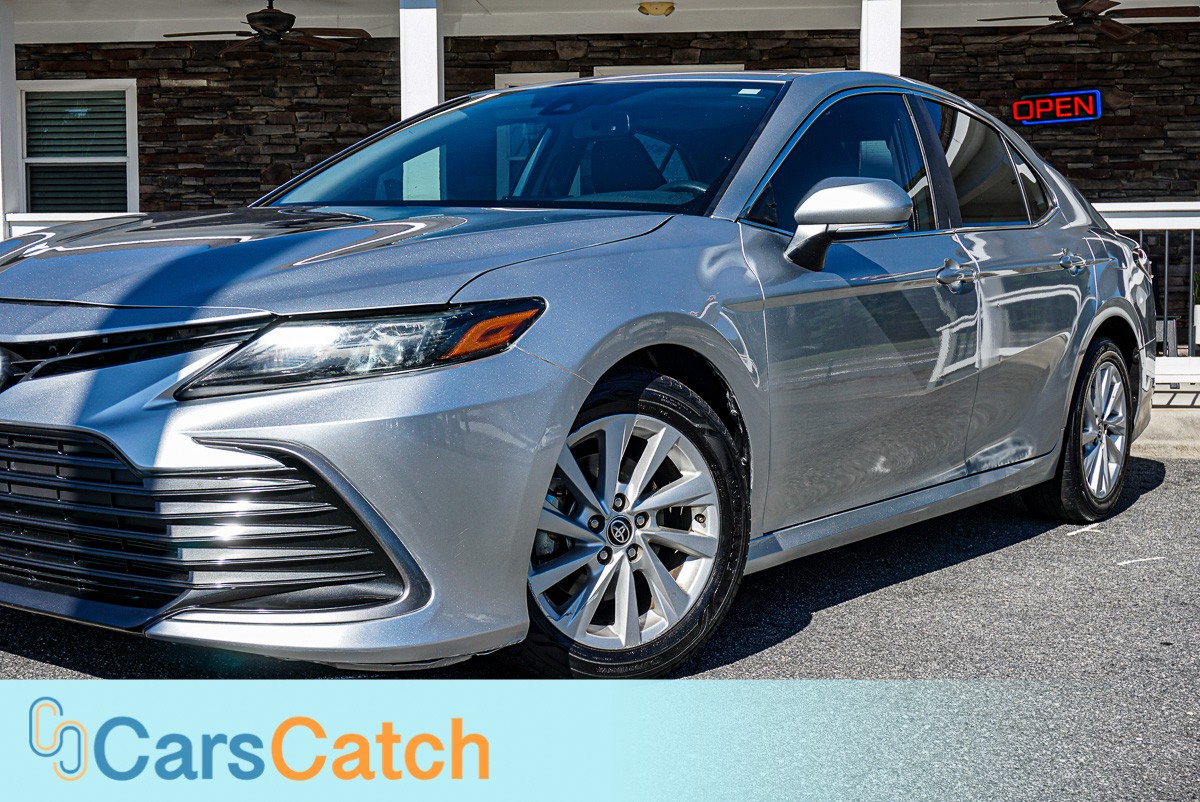 CARSCATCH - Used vehicle - SEDAN TOYOTA CAMRY 2024