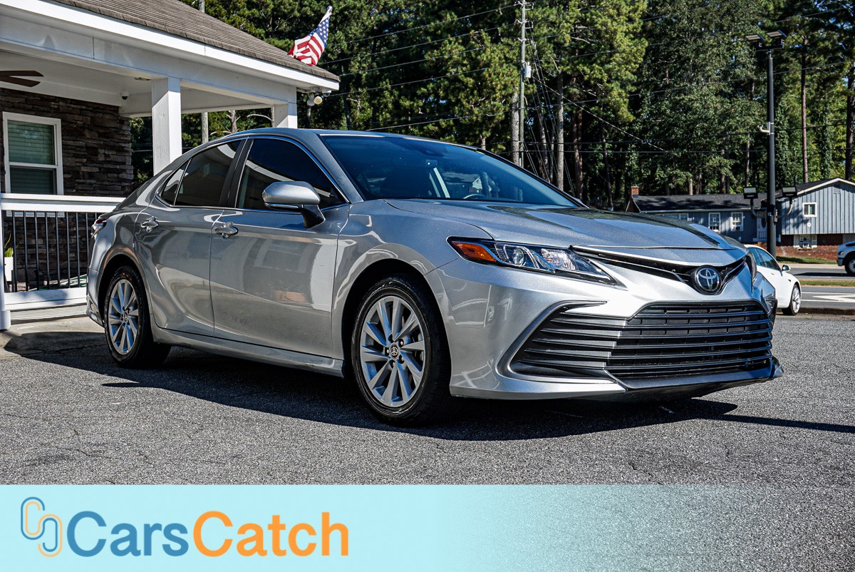 CARSCATCH - Used vehicle - SEDAN TOYOTA CAMRY 2024