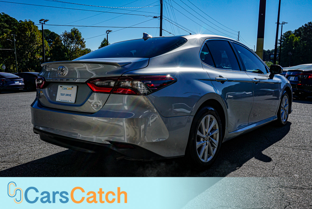 CARSCATCH - Used vehicle - SEDAN TOYOTA CAMRY 2024