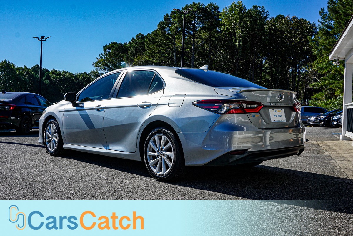 CARSCATCH - Used vehicle - SEDAN TOYOTA CAMRY 2024