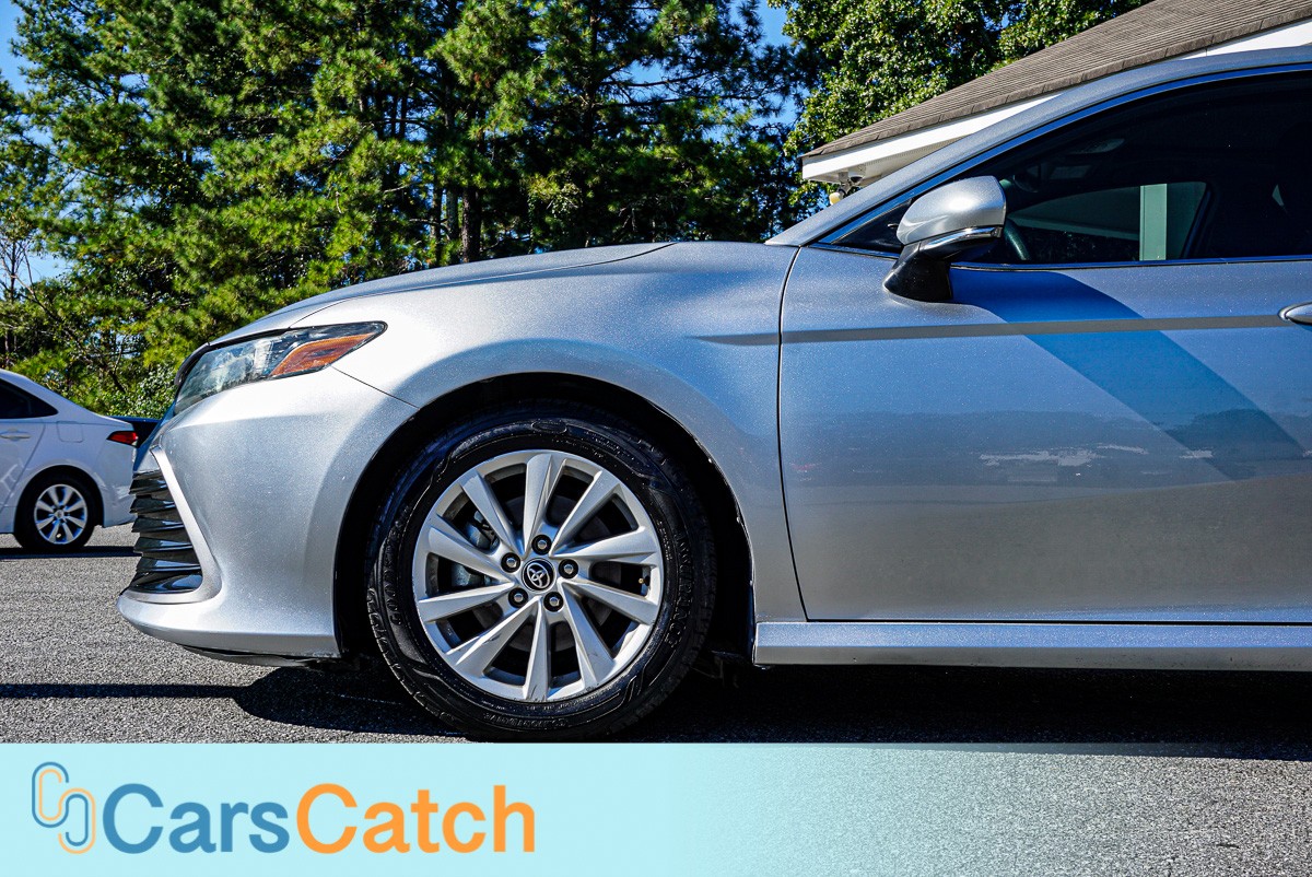 CARSCATCH - Used vehicle - SEDAN TOYOTA CAMRY 2024