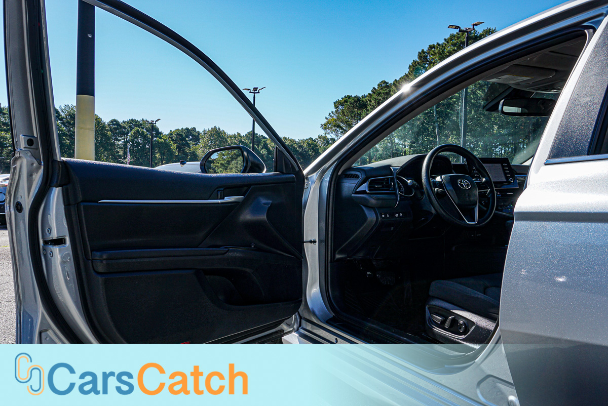 CARSCATCH - Used vehicle - SEDAN TOYOTA CAMRY 2024