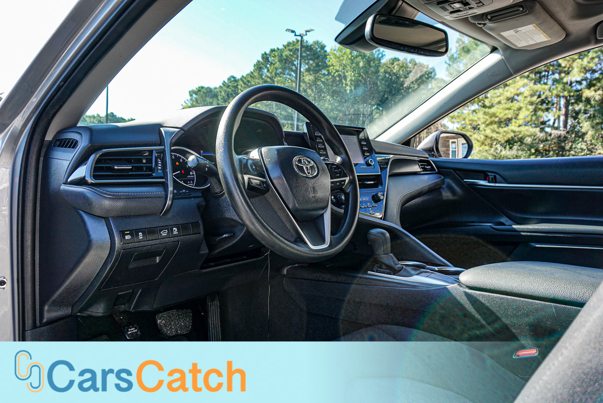 CARSCATCH - Used vehicle - SEDAN TOYOTA CAMRY 2024