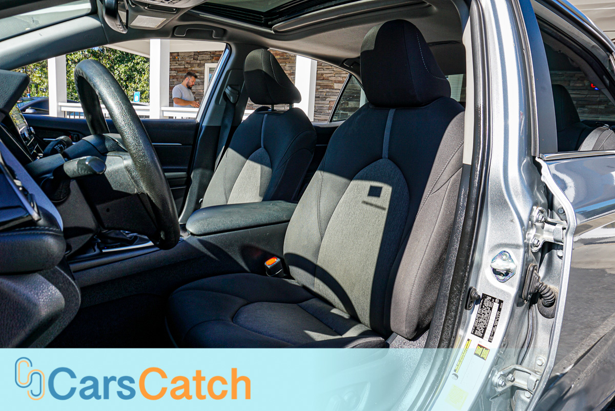 CARSCATCH - Used vehicle - SEDAN TOYOTA CAMRY 2024