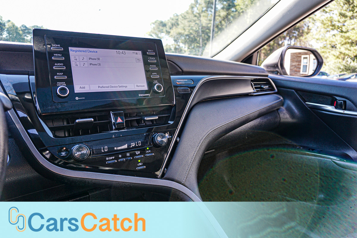 CARSCATCH - Used vehicle - SEDAN TOYOTA CAMRY 2024