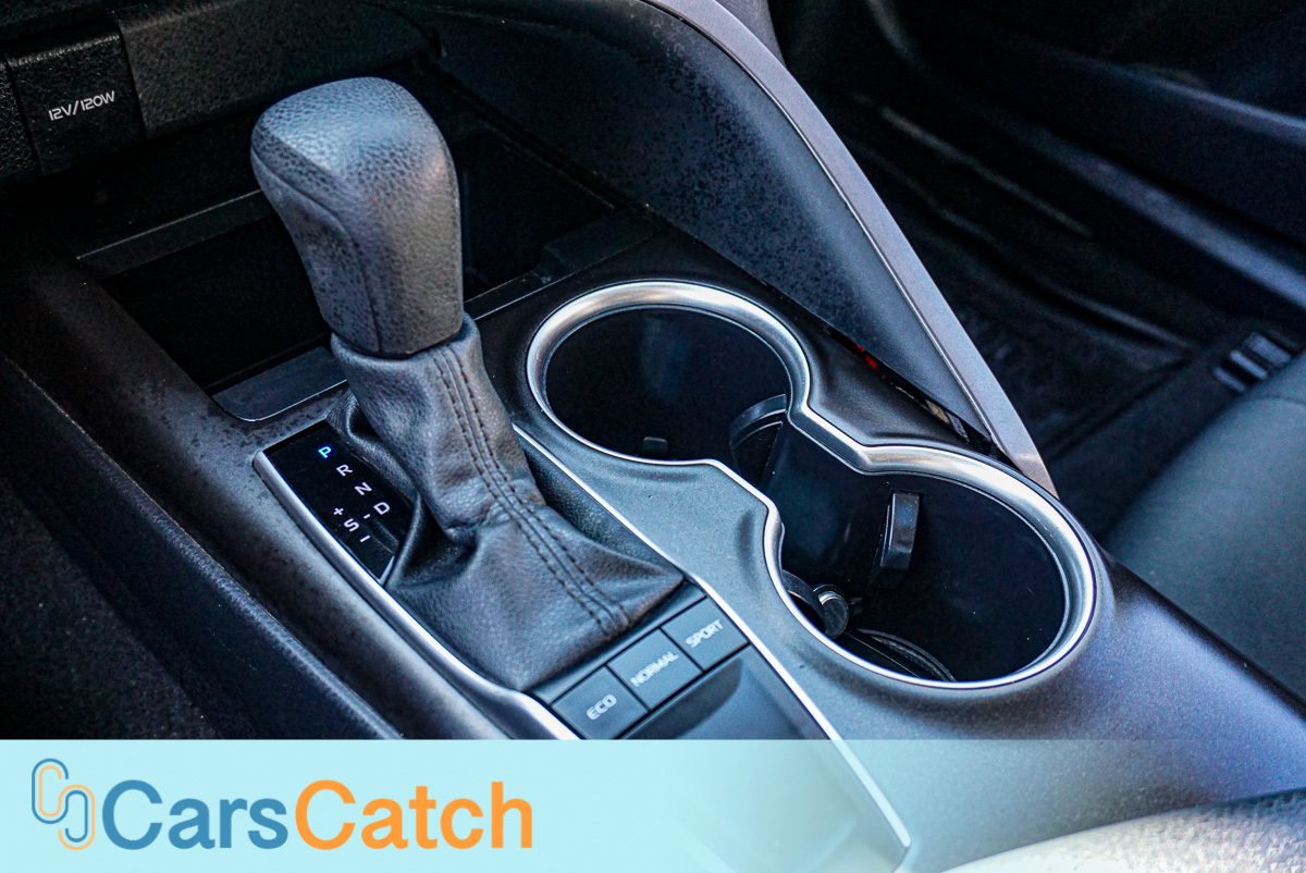 CARSCATCH - Used vehicle - SEDAN TOYOTA CAMRY 2024