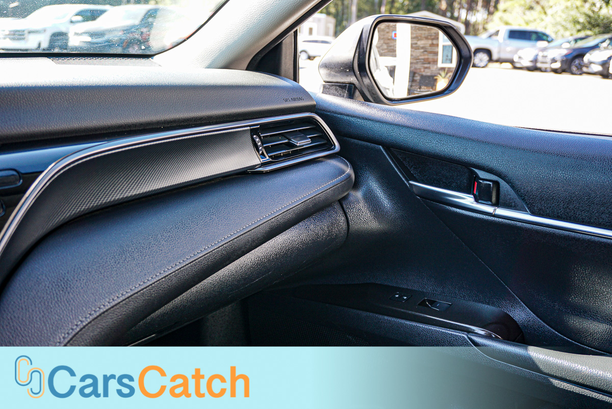 CARSCATCH - Used vehicle - SEDAN TOYOTA CAMRY 2024