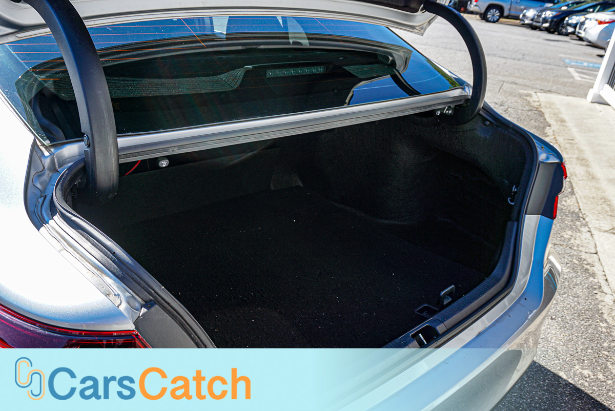 CARSCATCH - Used vehicle - SEDAN TOYOTA CAMRY 2024