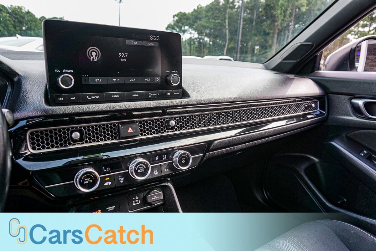CARSCATCH - Used vehicle - SEDAN HONDA CIVIC 2022