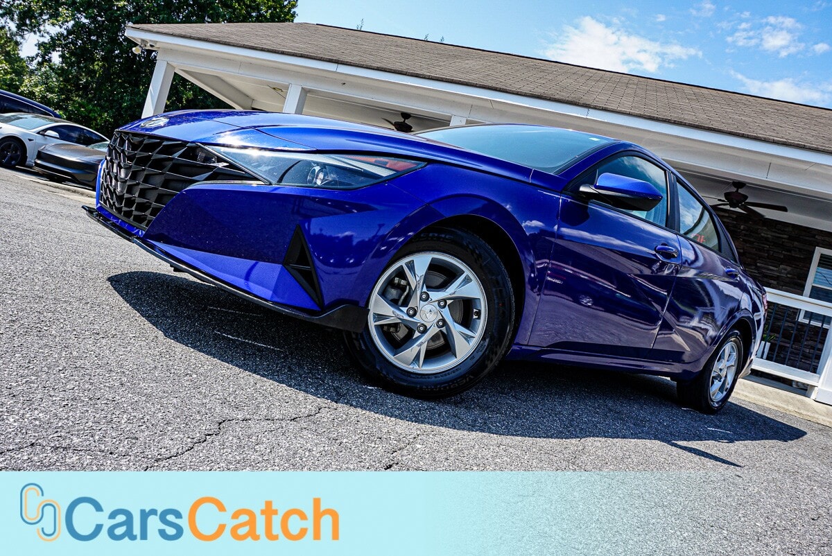 CARSCATCH - Used vehicle - SEDAN HYUNDAI ELANTRA 2023
