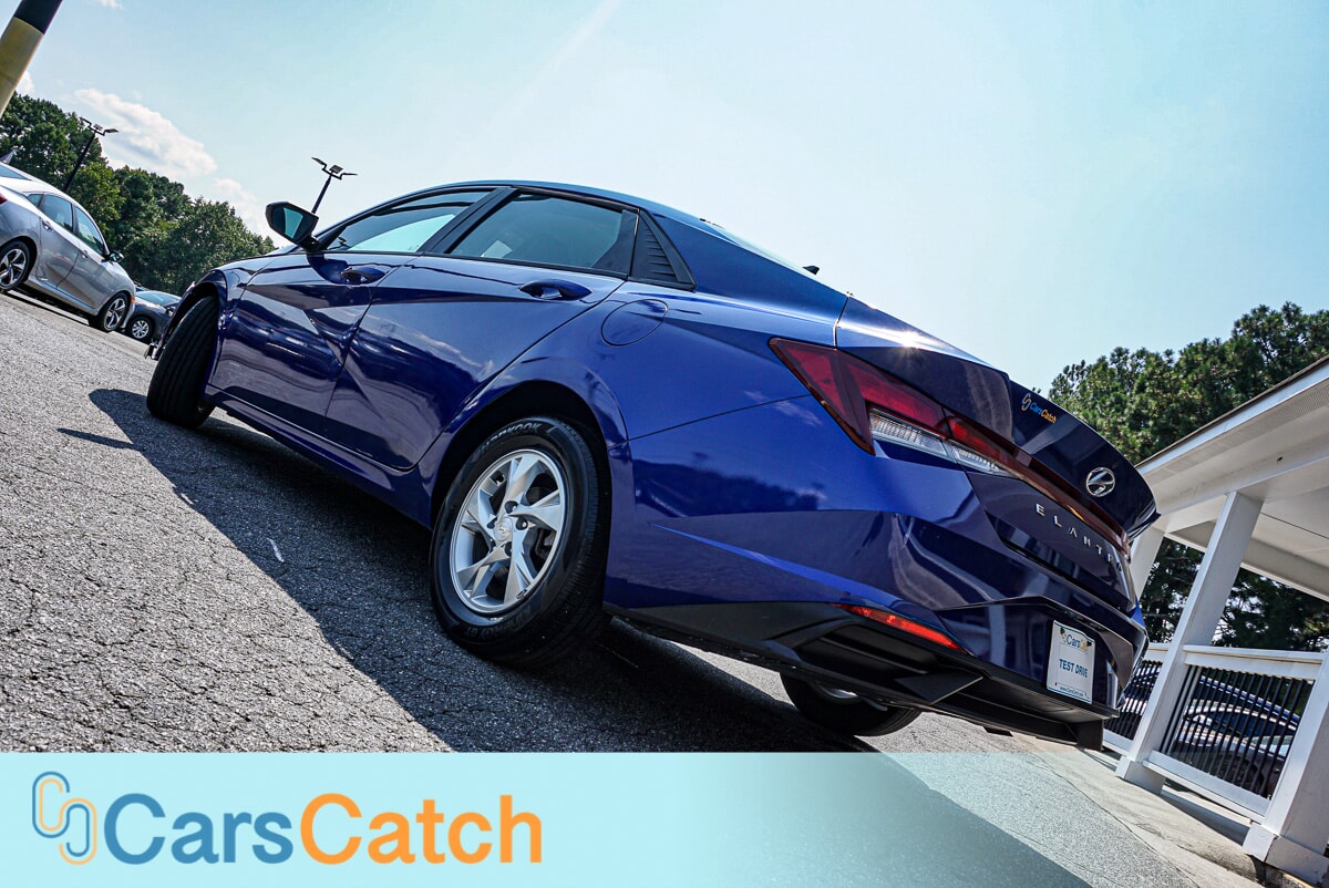 CARSCATCH - Used vehicle - SEDAN HYUNDAI ELANTRA 2023