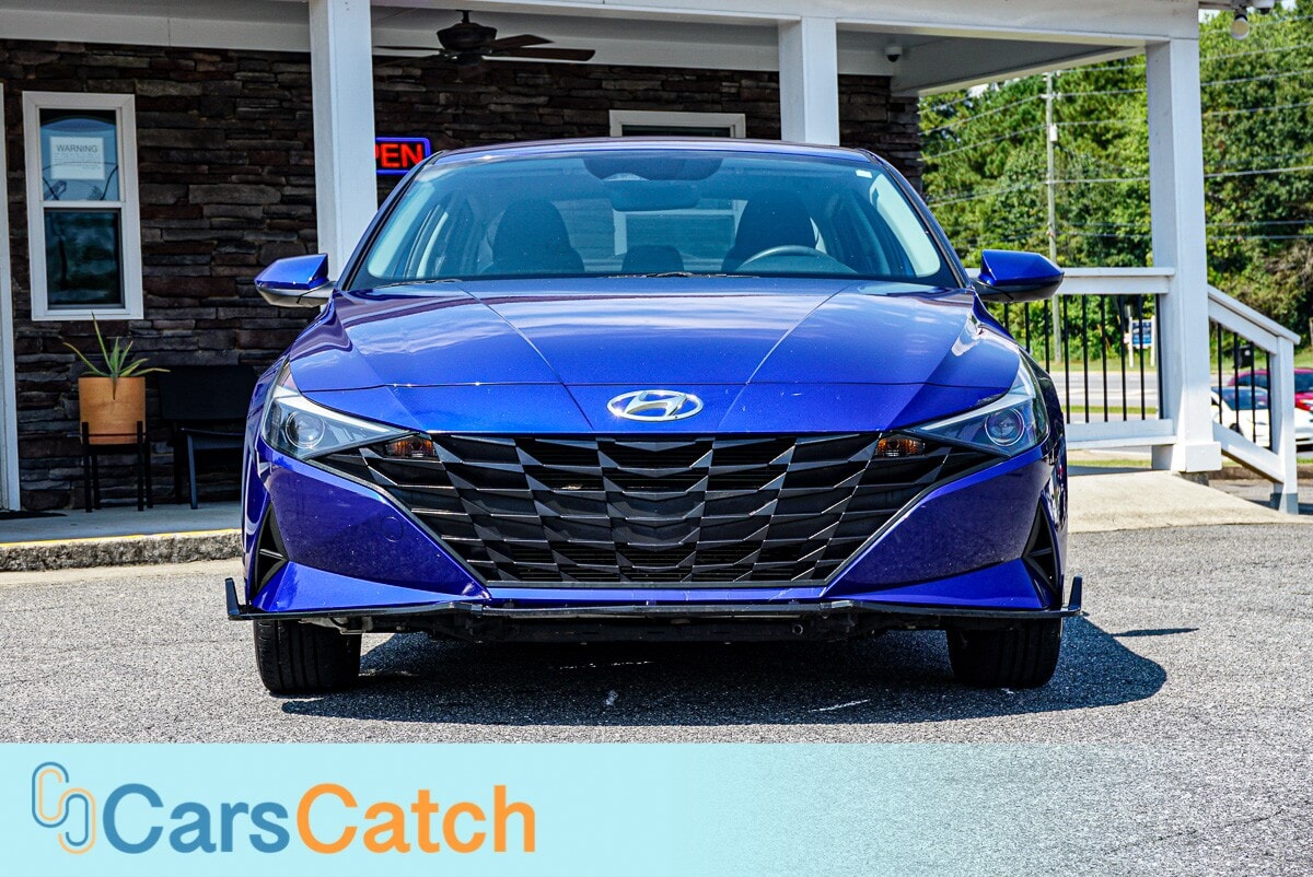CARSCATCH - Used vehicle - SEDAN HYUNDAI ELANTRA 2023