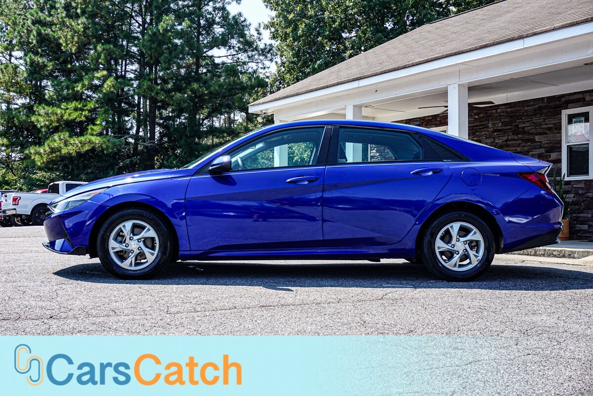 CARSCATCH - Used vehicle - SEDAN HYUNDAI ELANTRA 2023