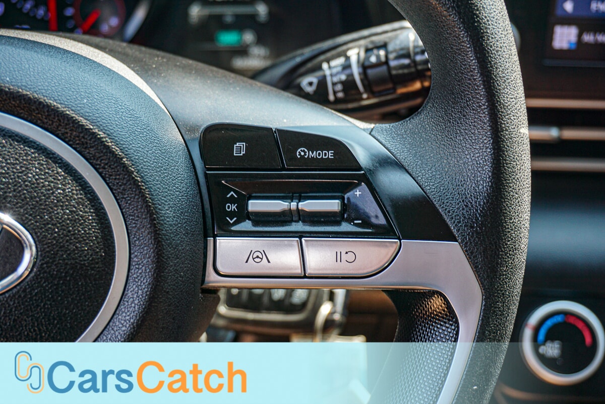 CARSCATCH - Used vehicle - SEDAN HYUNDAI ELANTRA 2023