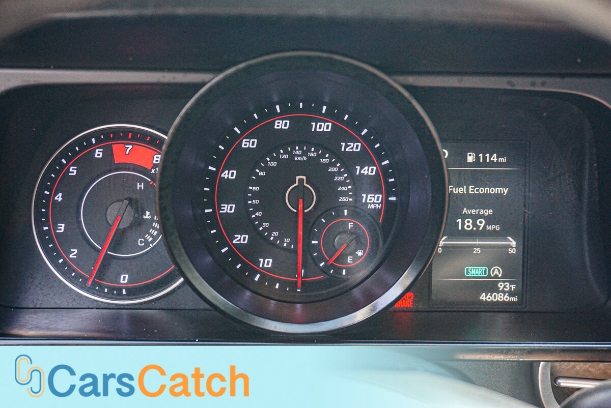 CARSCATCH - Used vehicle - SEDAN HYUNDAI ELANTRA 2023