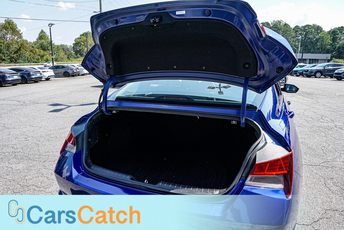CARSCATCH - Used vehicle - SEDAN HYUNDAI ELANTRA 2023
