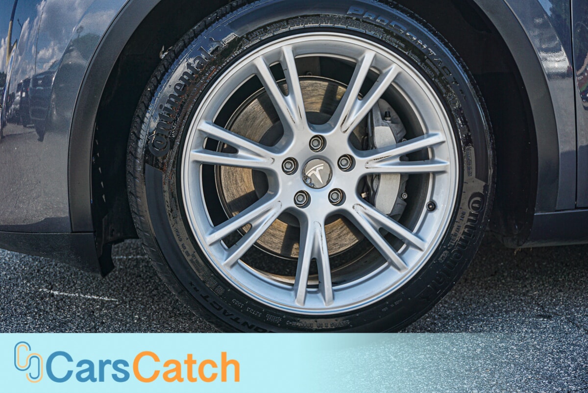 CARSCATCH - Used vehicle - SUV TESLA MODEL Y 2023