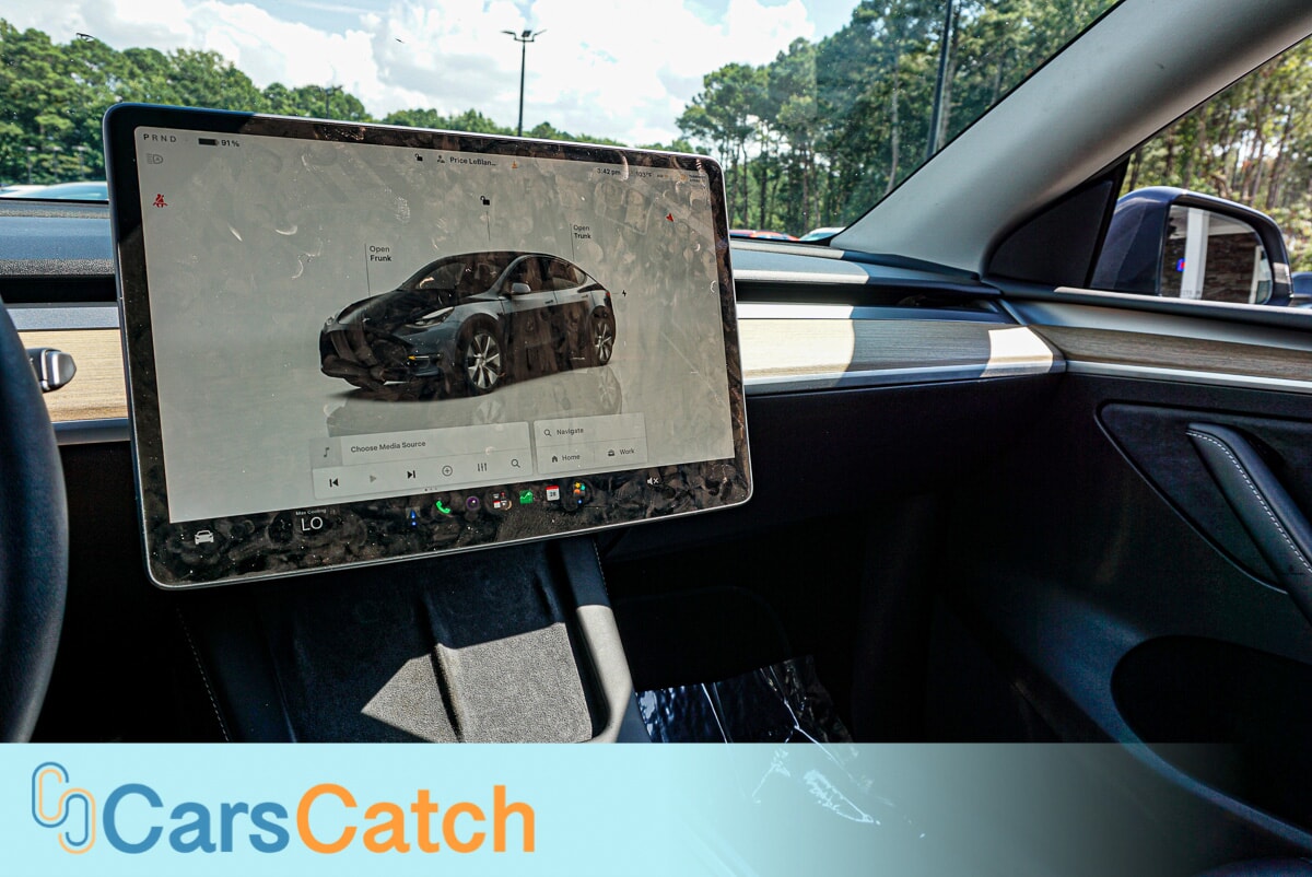 CARSCATCH - Used vehicle - SUV TESLA MODEL Y 2023