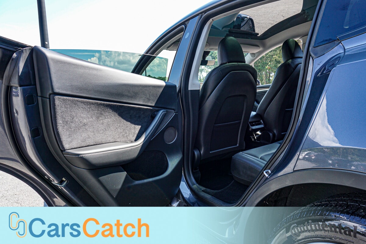 CARSCATCH - Used vehicle - SUV TESLA MODEL Y 2023