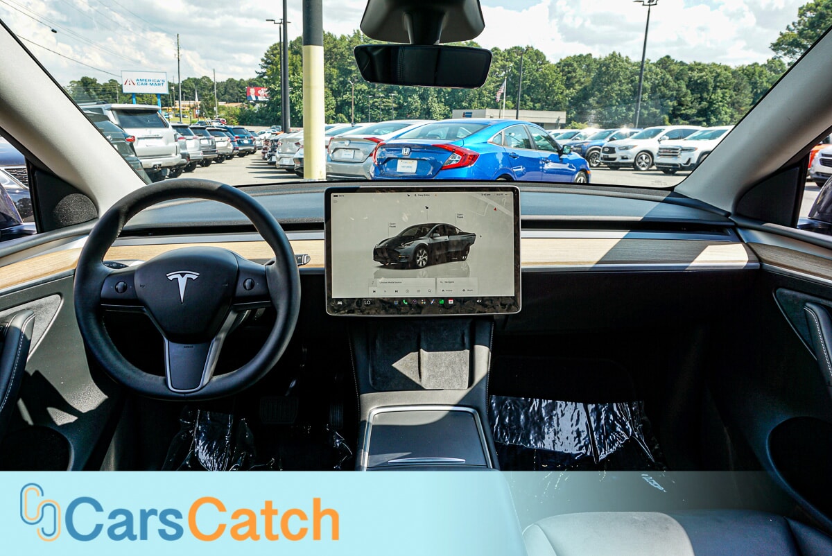 CARSCATCH - Used vehicle - SUV TESLA MODEL Y 2023
