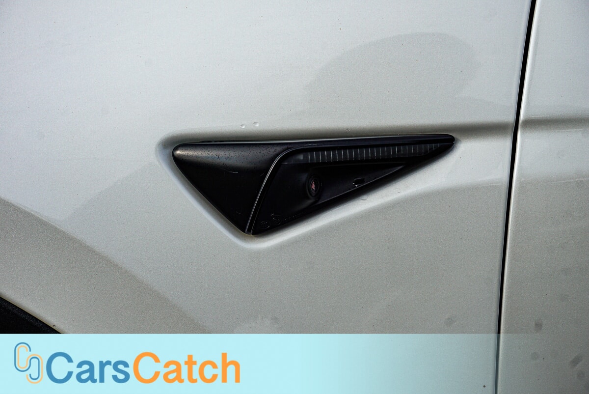 CARSCATCH - Used vehicle - SUV TESLA MODEL Y 2021