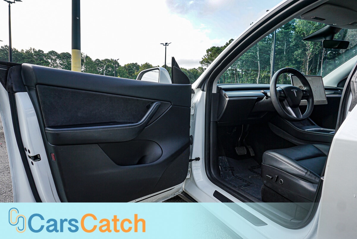 CARSCATCH - Used vehicle - SUV TESLA MODEL Y 2021
