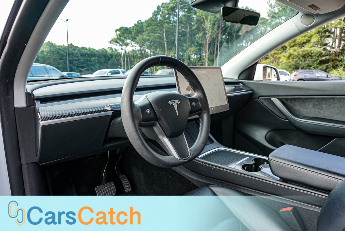 CARSCATCH - Used vehicle - SUV TESLA MODEL Y 2021
