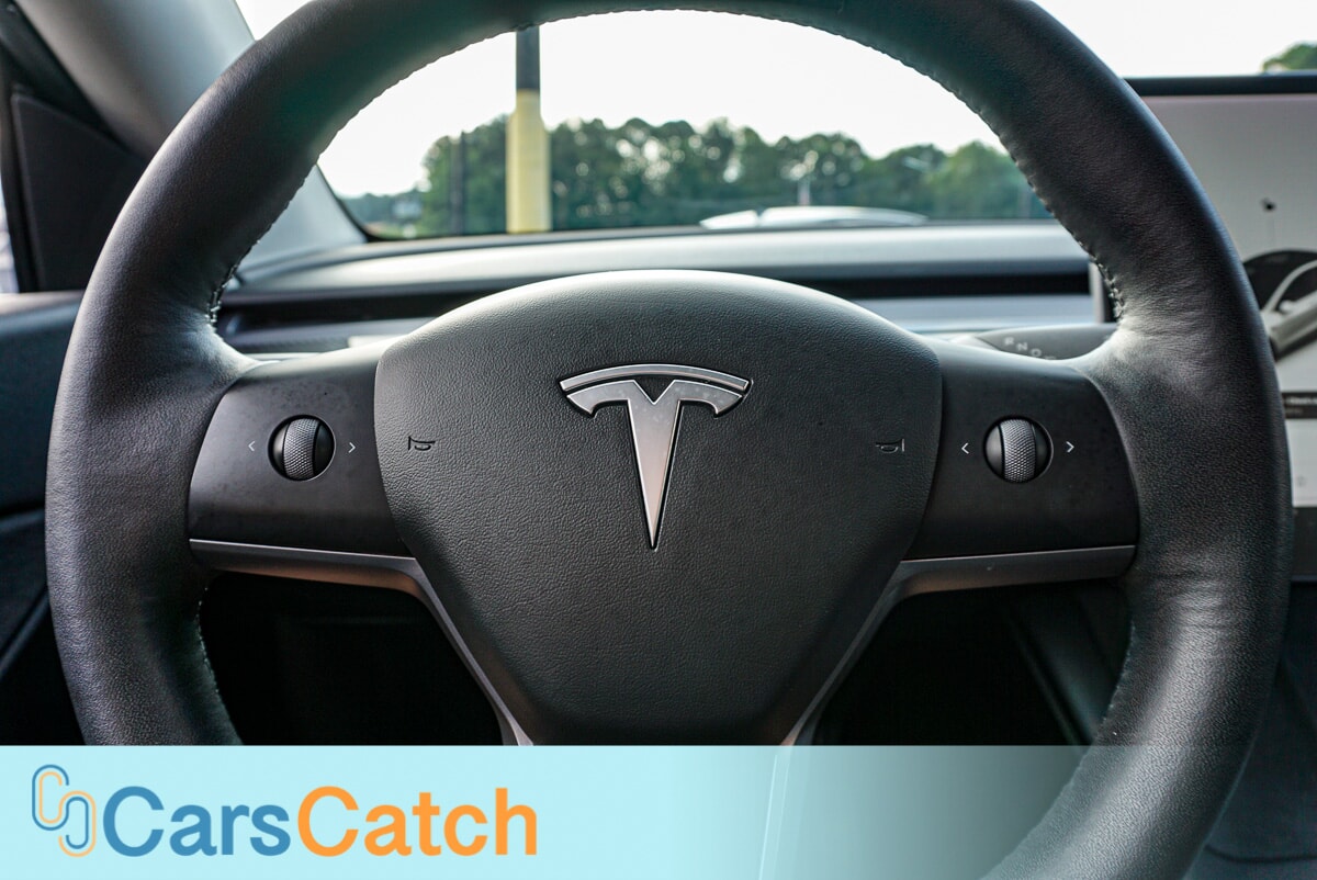 CARSCATCH - Used vehicle - SUV TESLA MODEL Y 2021