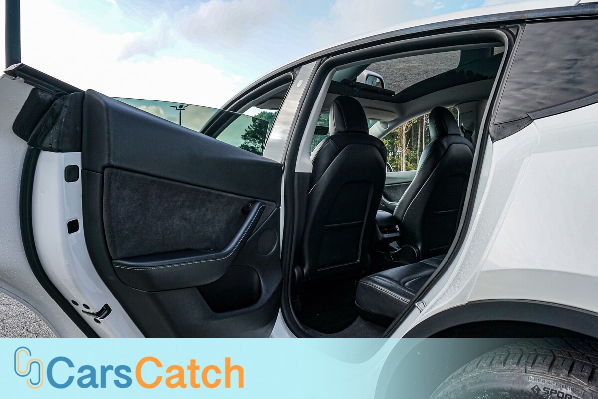 CARSCATCH - Used vehicle - SUV TESLA MODEL Y 2021
